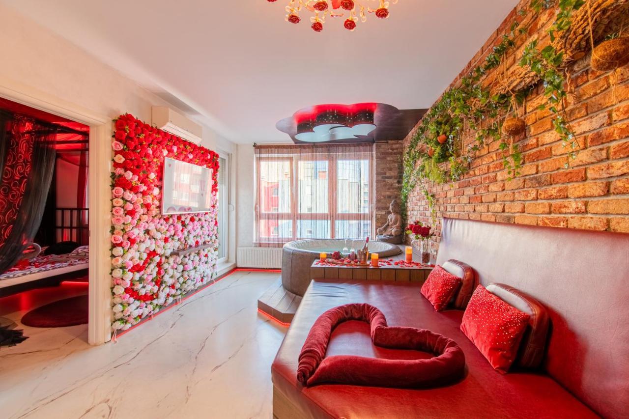 Jacuzzi - Love - Bdsm - Extra Luxury - Ev Chargger - Valentine'S Day - Red Room - Flexible Selfcheckins 28 زغرب المظهر الخارجي الصورة