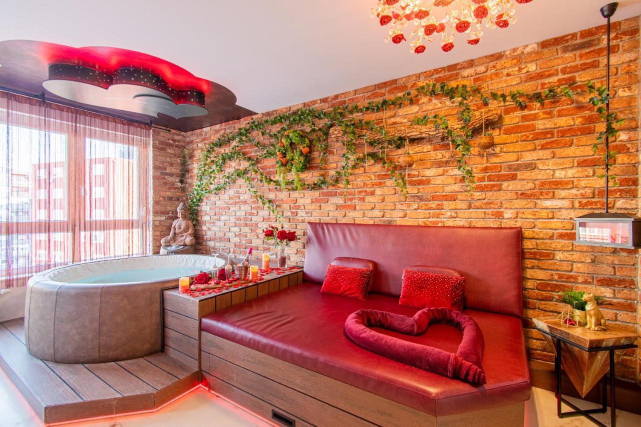 Jacuzzi - Love - Bdsm - Extra Luxury - Ev Chargger - Valentine'S Day - Red Room - Flexible Selfcheckins 28 زغرب المظهر الخارجي الصورة