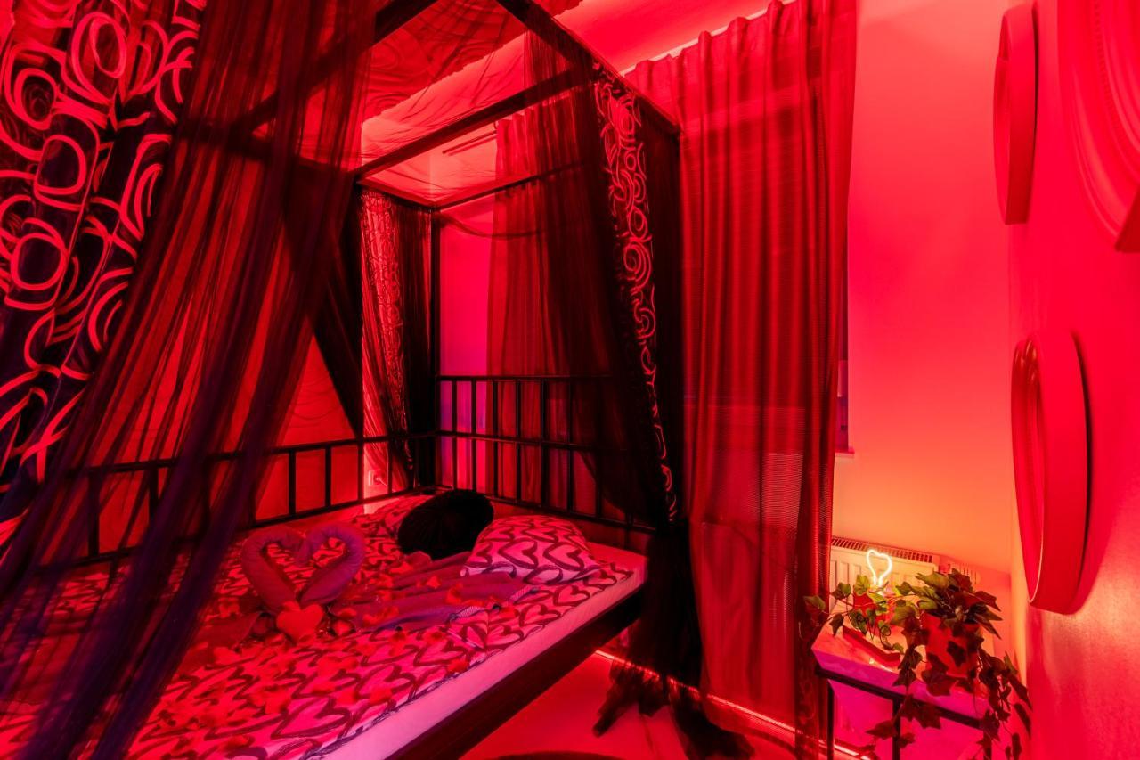 Jacuzzi - Love - Bdsm - Extra Luxury - Ev Chargger - Valentine'S Day - Red Room - Flexible Selfcheckins 28 زغرب المظهر الخارجي الصورة