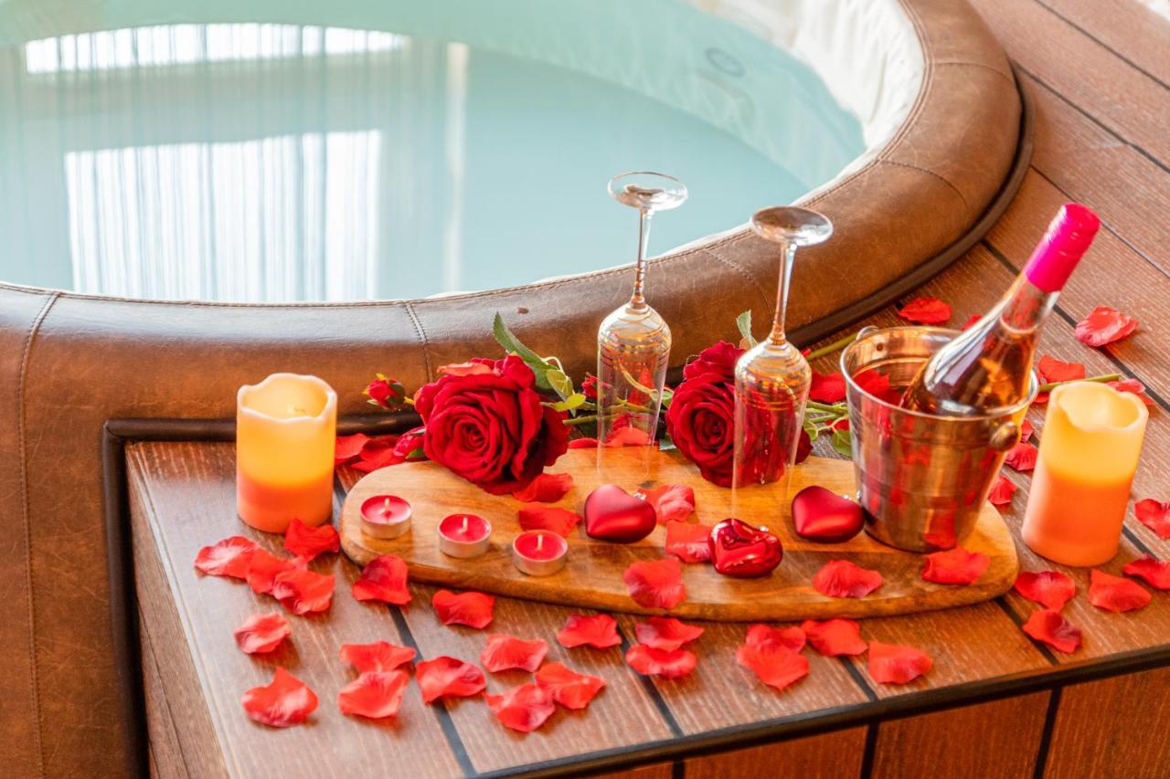 Jacuzzi - Love - Bdsm - Extra Luxury - Ev Chargger - Valentine'S Day - Red Room - Flexible Selfcheckins 28 زغرب المظهر الخارجي الصورة